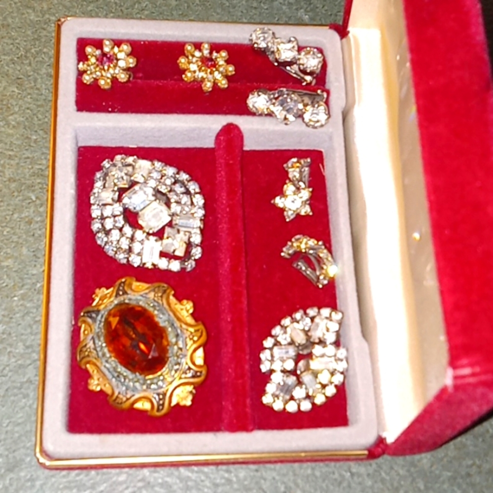 Antique jewelry